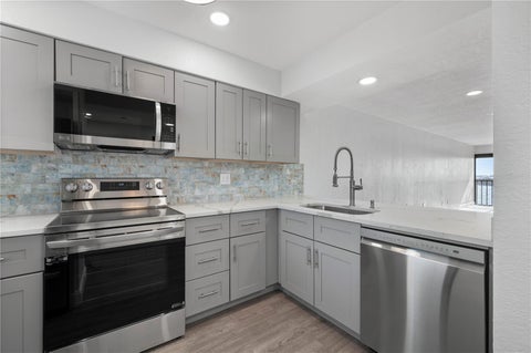 1751 Beach Road 404, Englewood, FL 34223