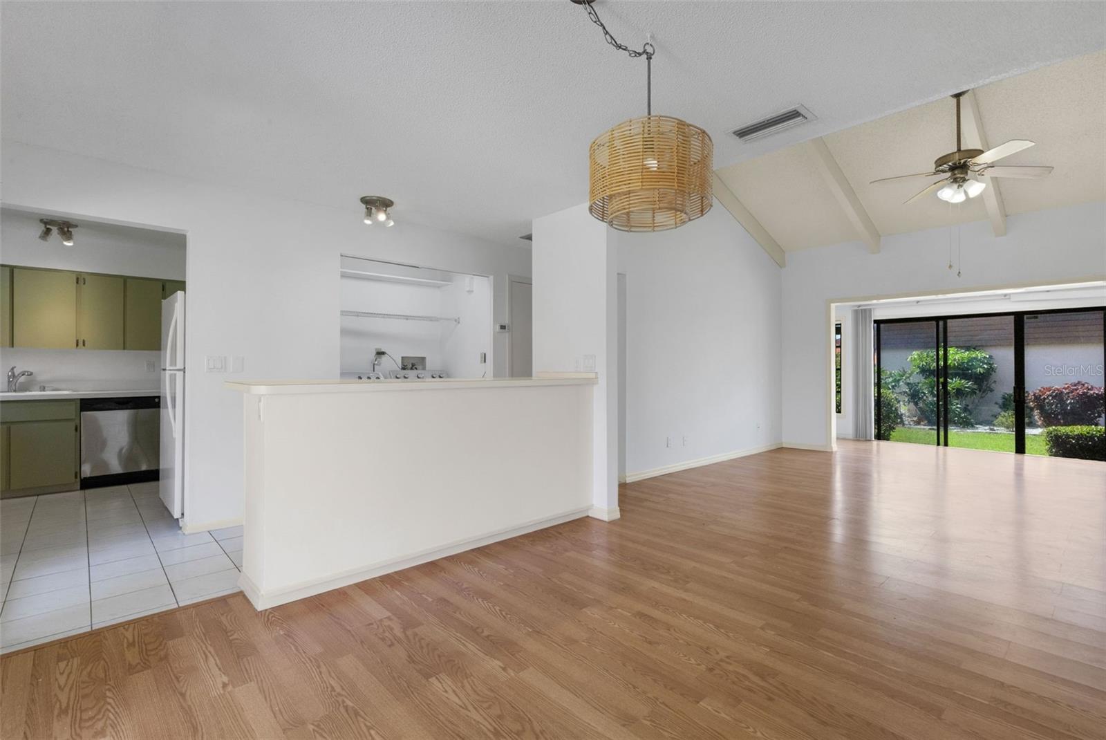 SUNRISE GOLF CLUB PH I - Residential