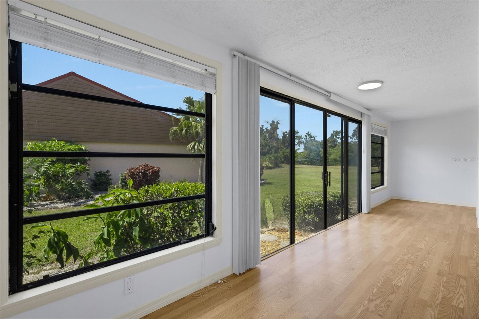 SUNRISE GOLF CLUB PH I - Residential