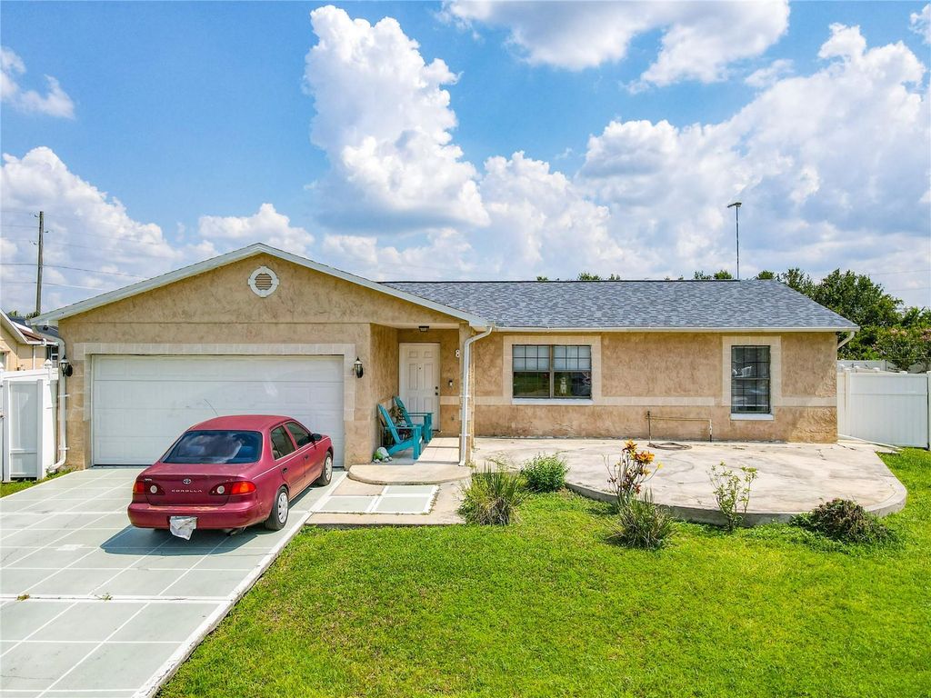 Photo of 853 Blanc Court, Kissimmee, FL 34759 (MLS # S5151022)
