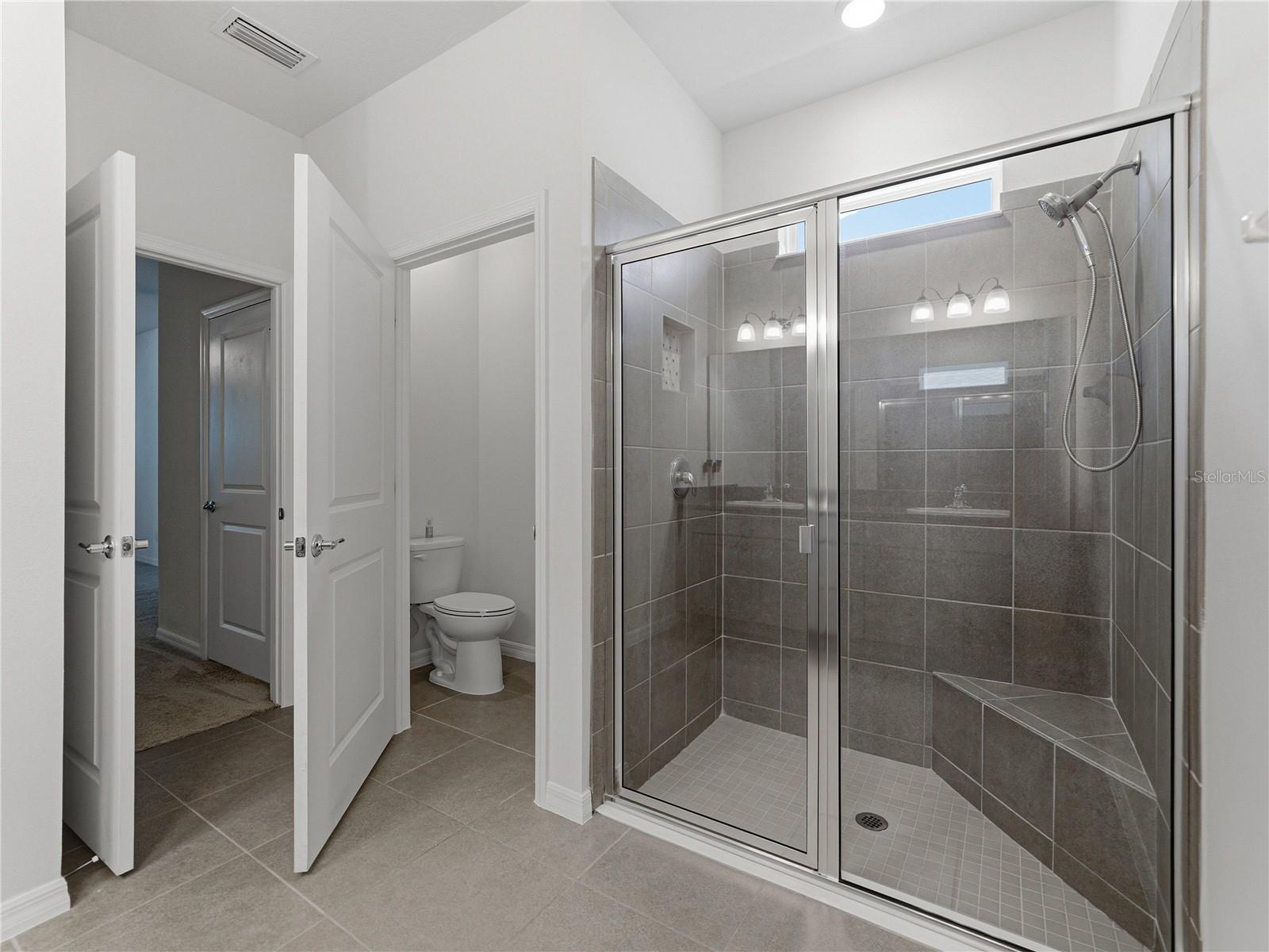 LAKE JOVITA GOLF & COUNTRY CLU - Residential