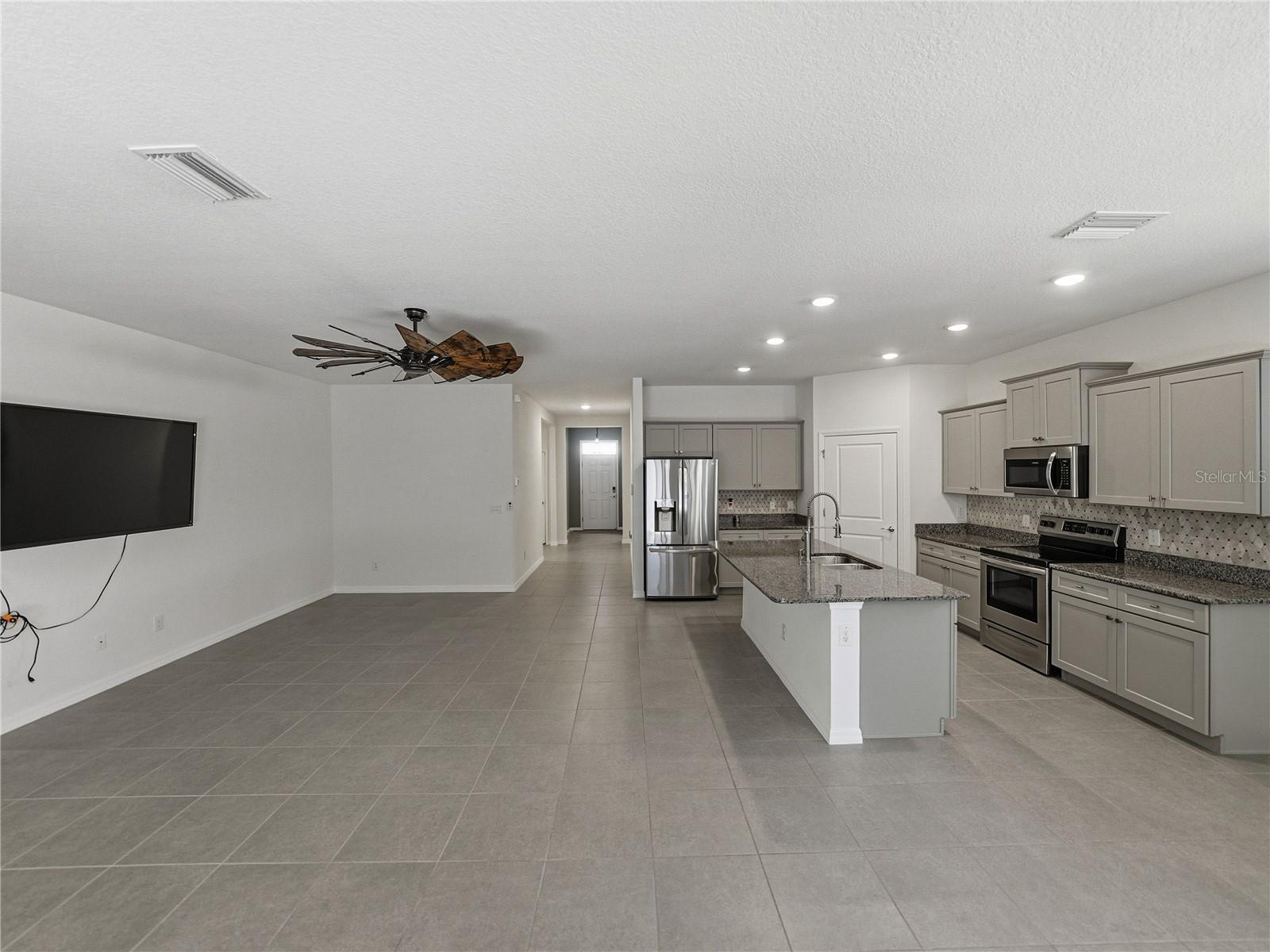 LAKE JOVITA GOLF & COUNTRY CLU - Residential