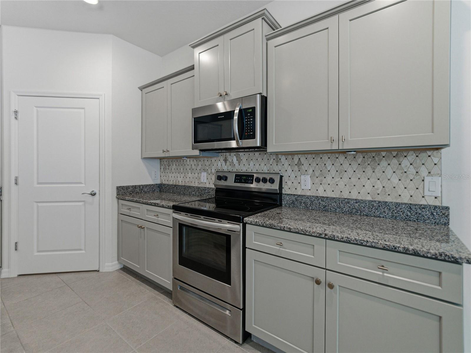 LAKE JOVITA GOLF & COUNTRY CLU - Residential