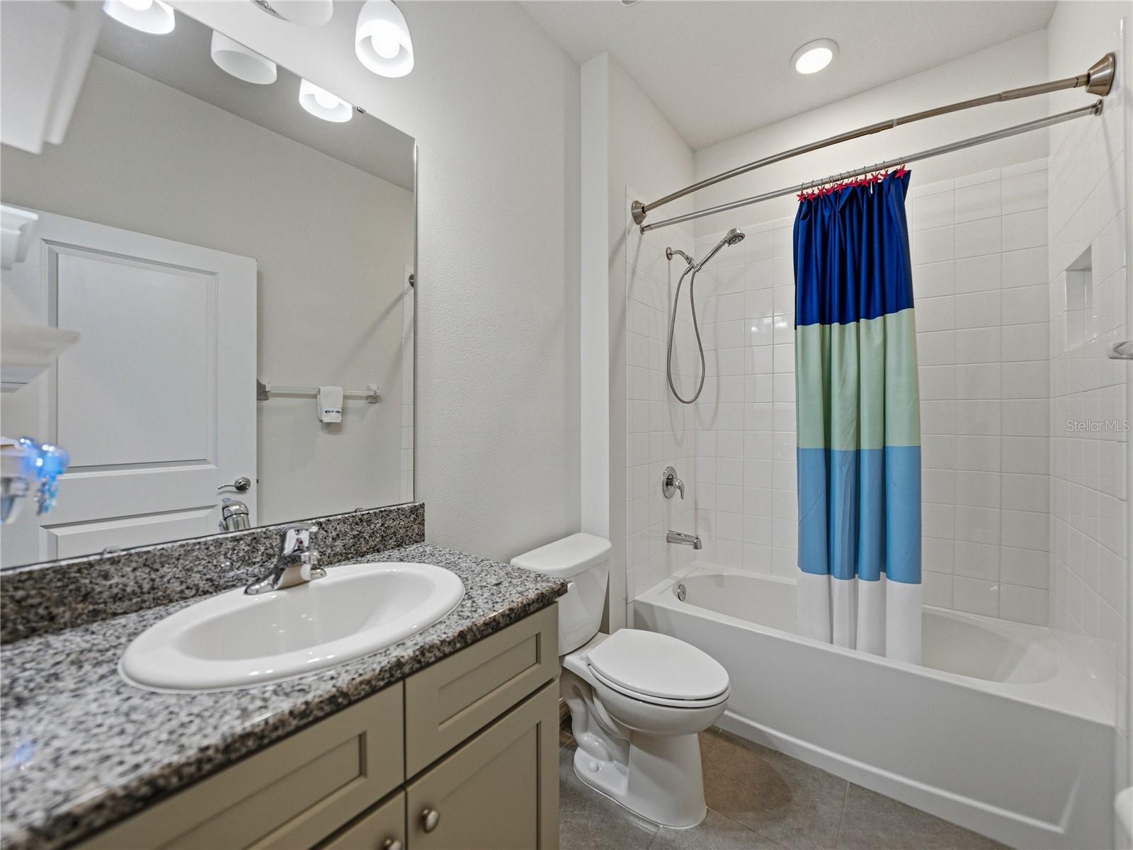 LAKE JOVITA GOLF & COUNTRY CLU - Residential