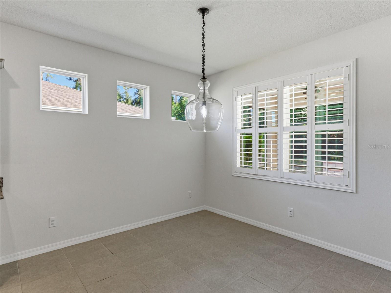 LAKE JOVITA GOLF & COUNTRY CLU - Residential