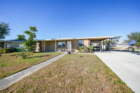 A home in PORT CHARLOTTE