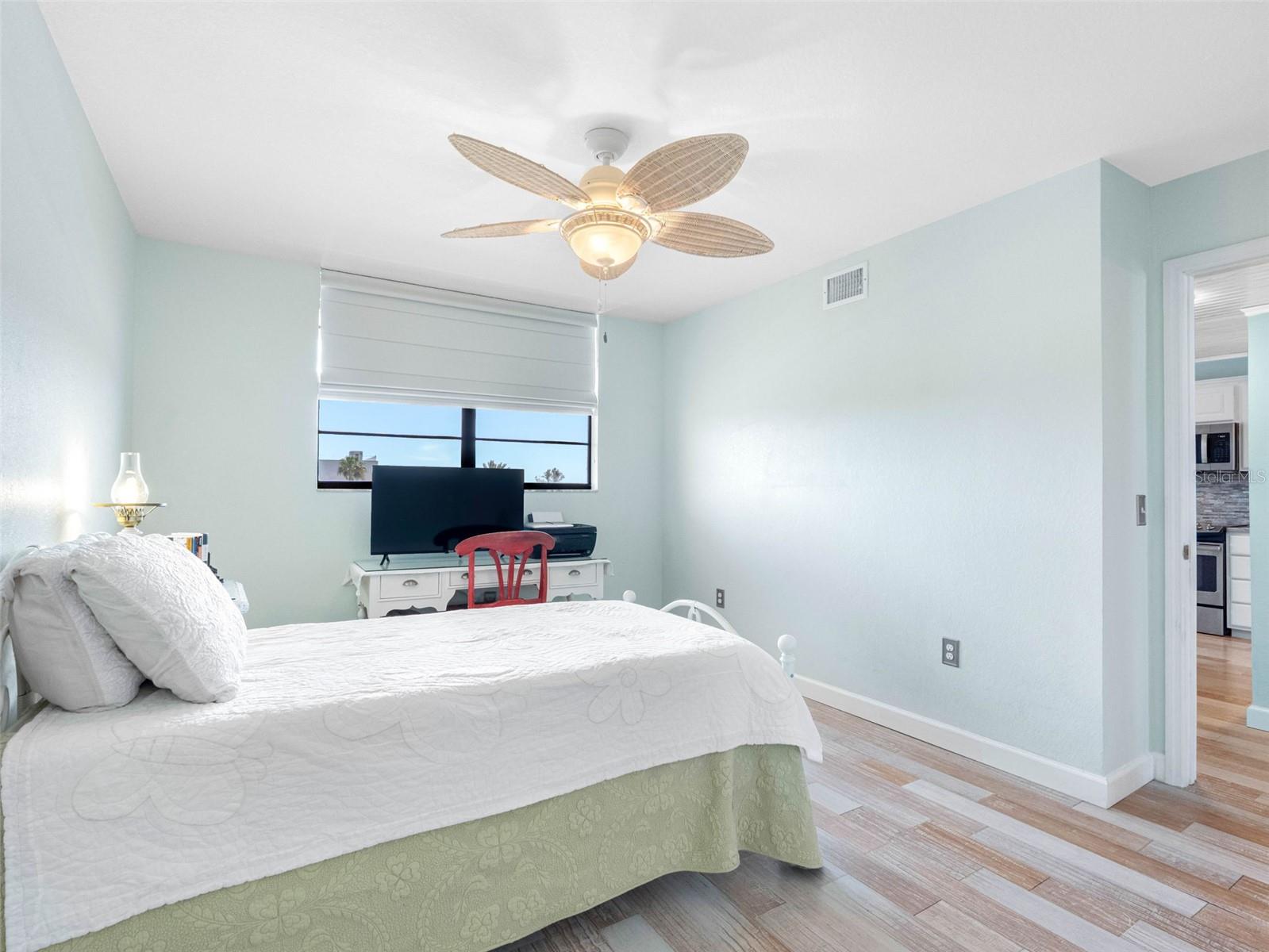 SHORE MARINER THE CONDO - Residential