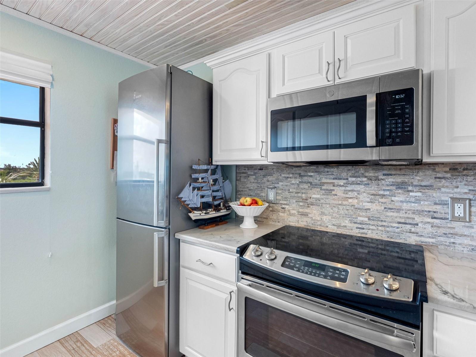 SHORE MARINER THE CONDO - Residential