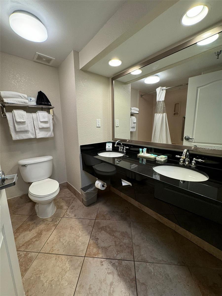 MERIDIAN PALMS COMM CONDO - Residential