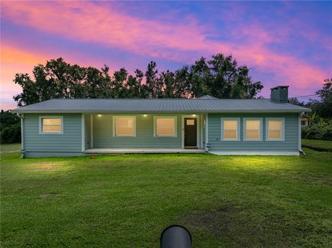 Photo of 38020 Coleman Avenue, Dade City, FL 33525 (MLS # TB8432258) Photo of 38020 Coleman Avenue, Dade City, FL 33525 (MLS # TB8432258)