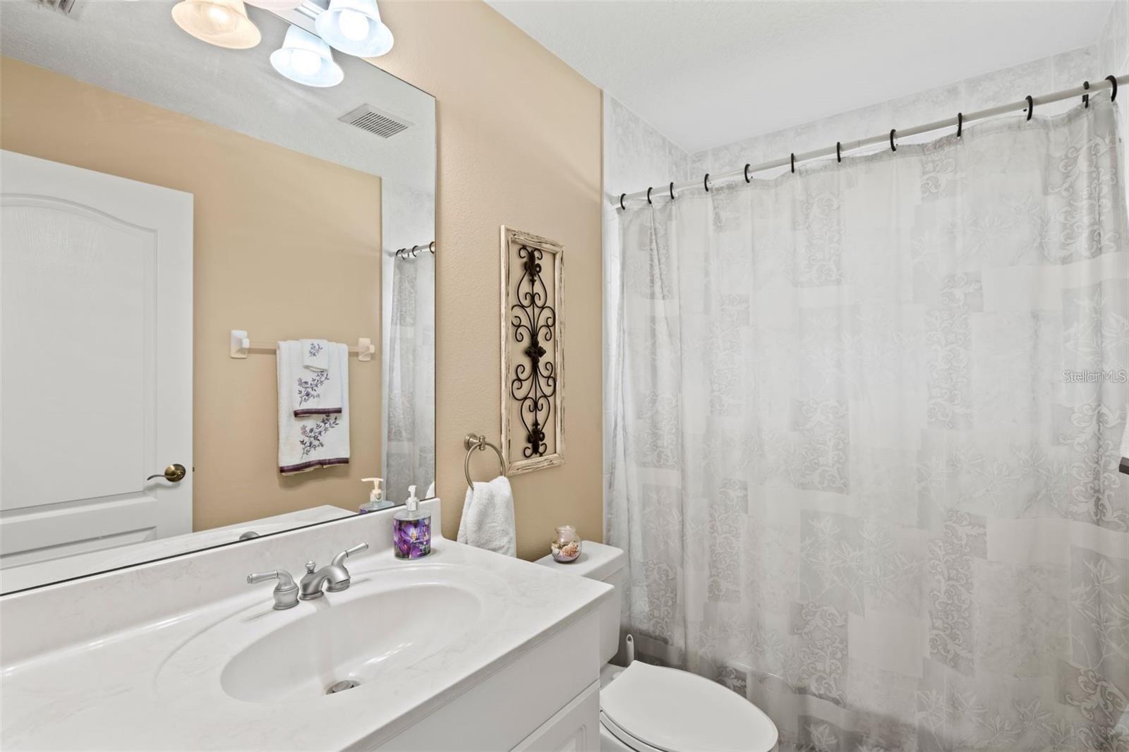 SOUTH VENICE - Residential Lease