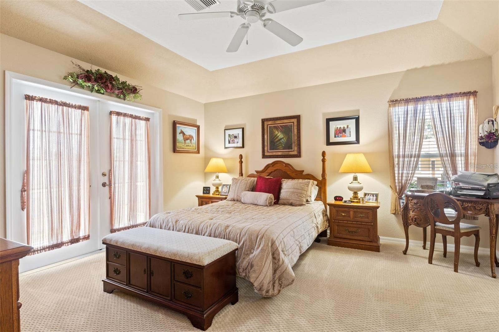 SOUTH VENICE - Residential Lease