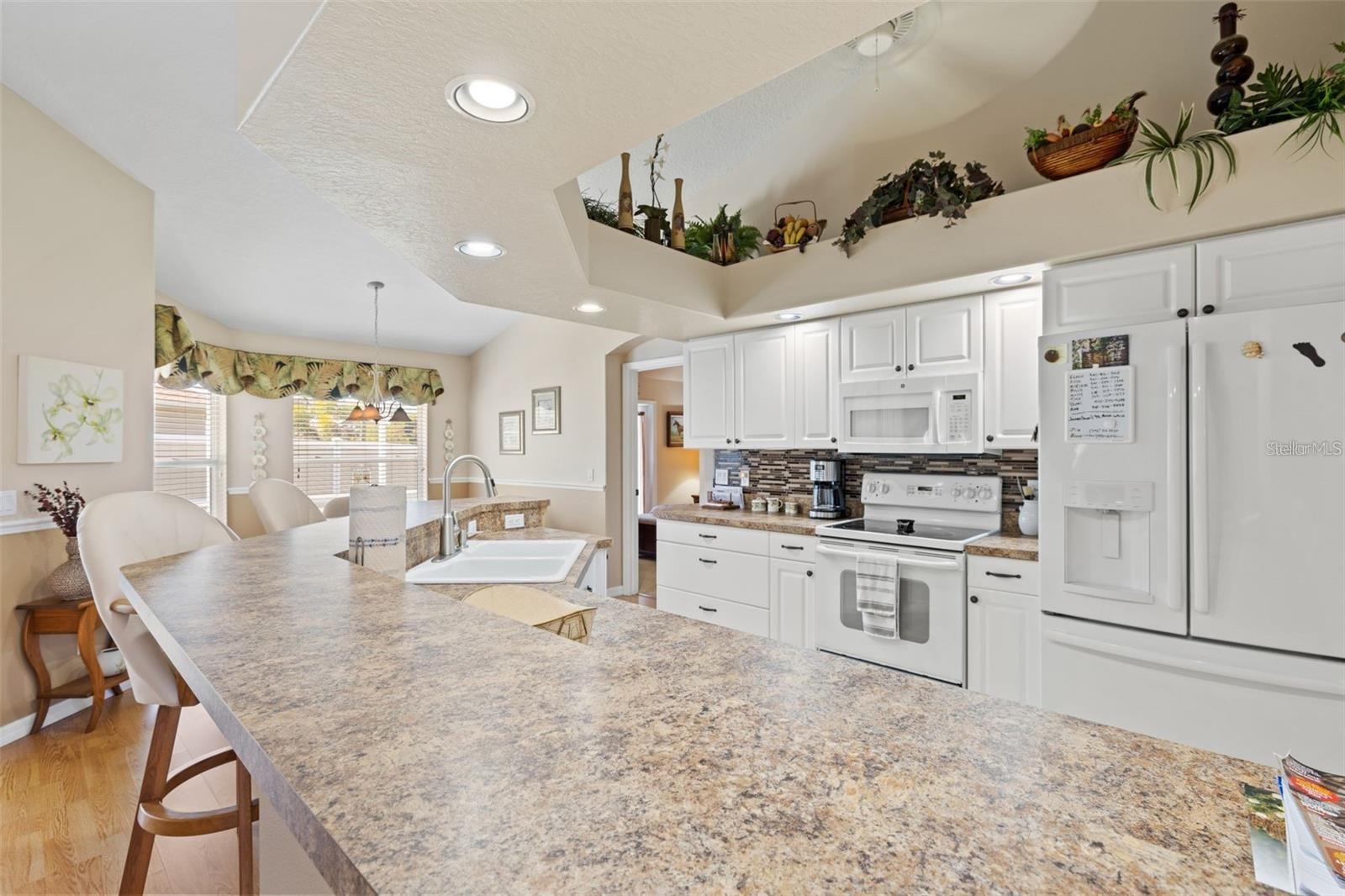 SOUTH VENICE - Residential Lease