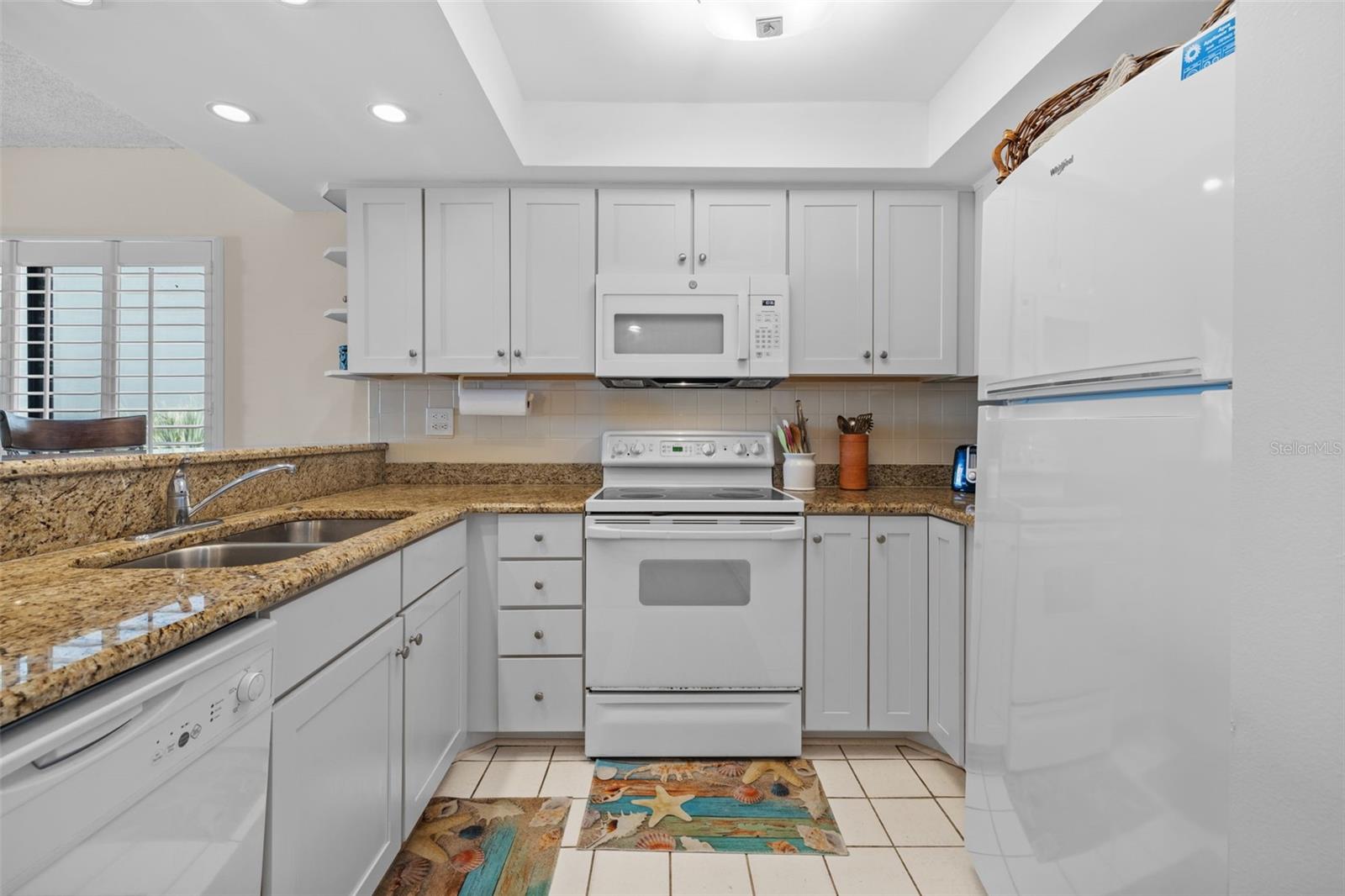 17710 GULF BOULEVARD 304