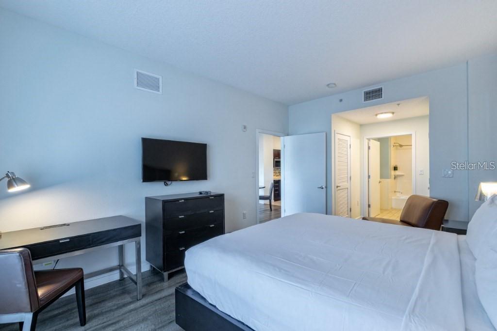 MONA LISA CELEB - Residential