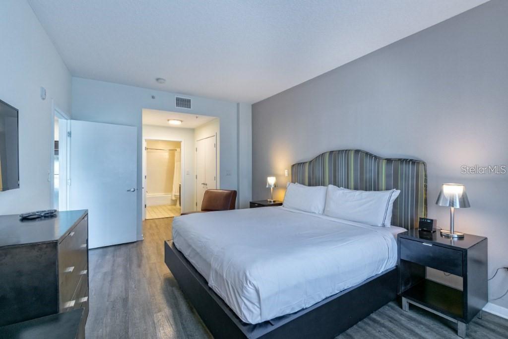 MONA LISA CELEB - Residential