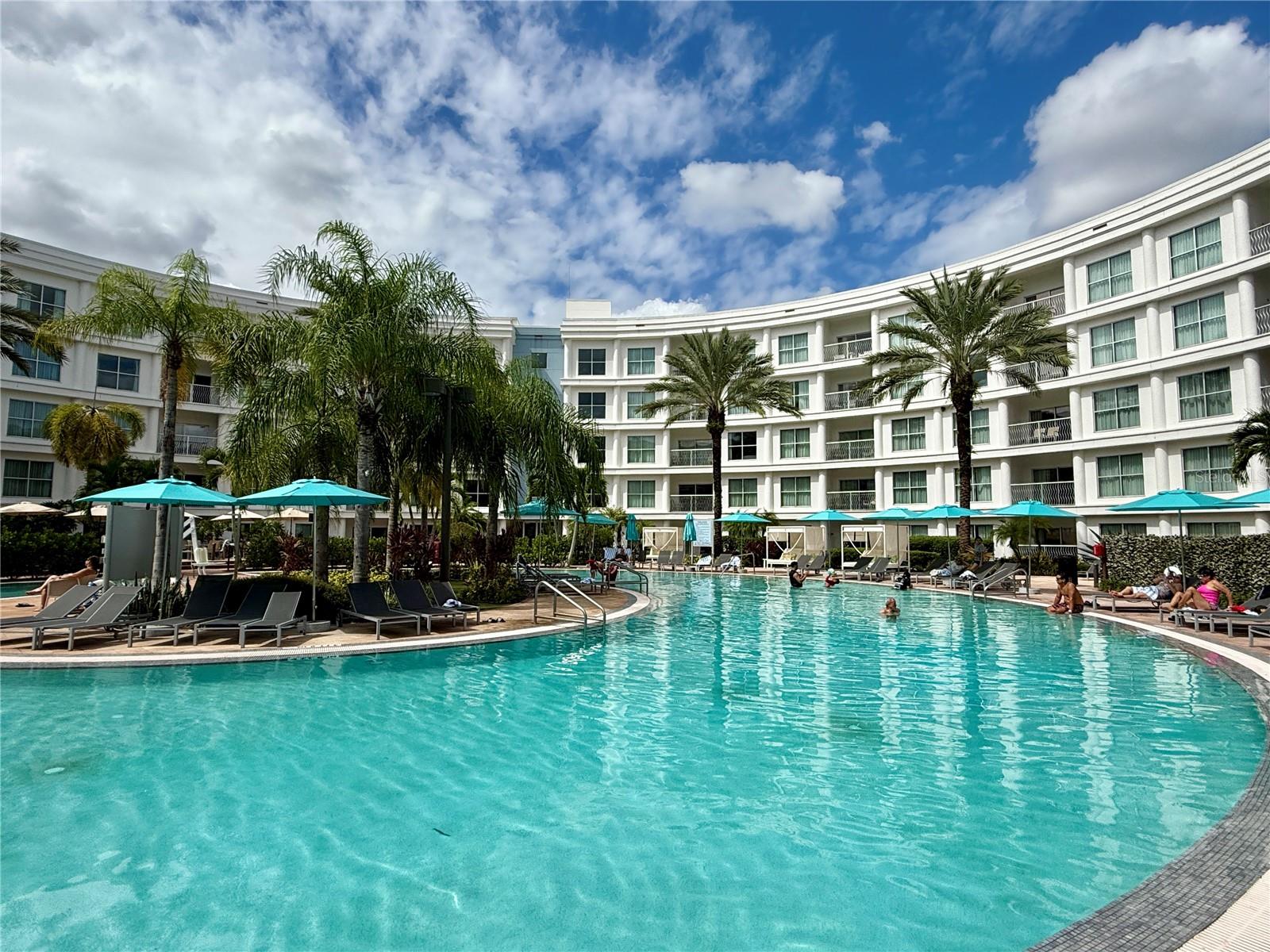 MONA LISA CELEB - Residential