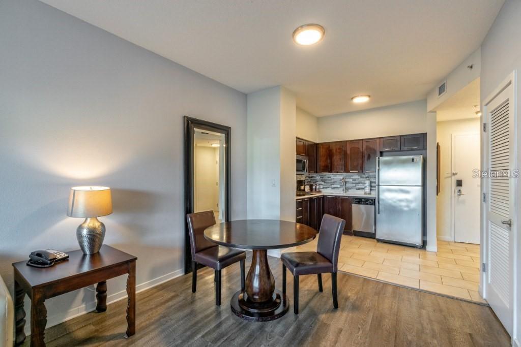 MONA LISA CELEB - Residential