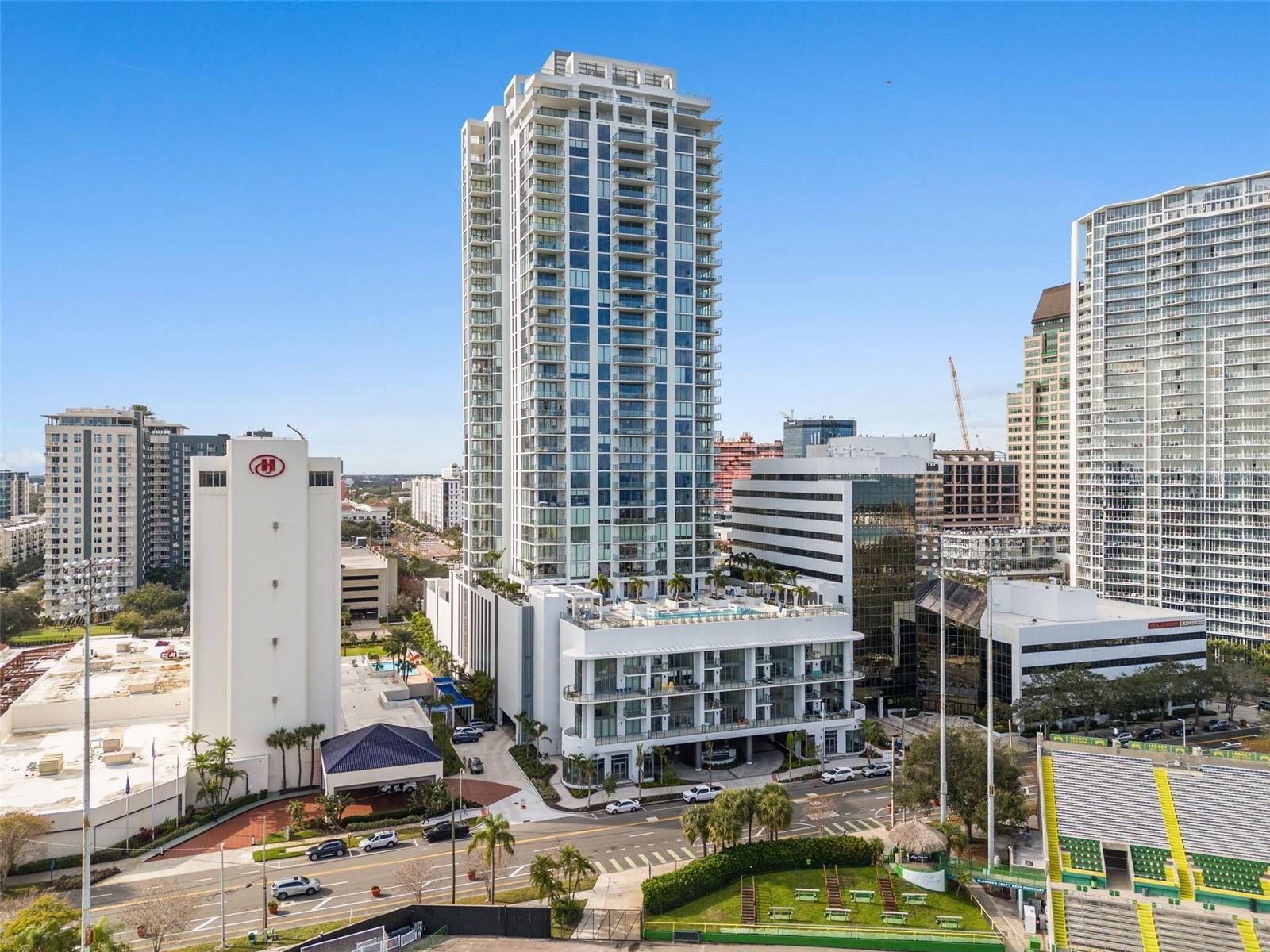 SALTAIRE CONDO - Residential