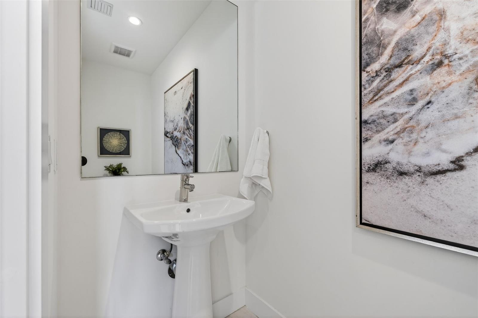 SALTAIRE CONDO - Residential