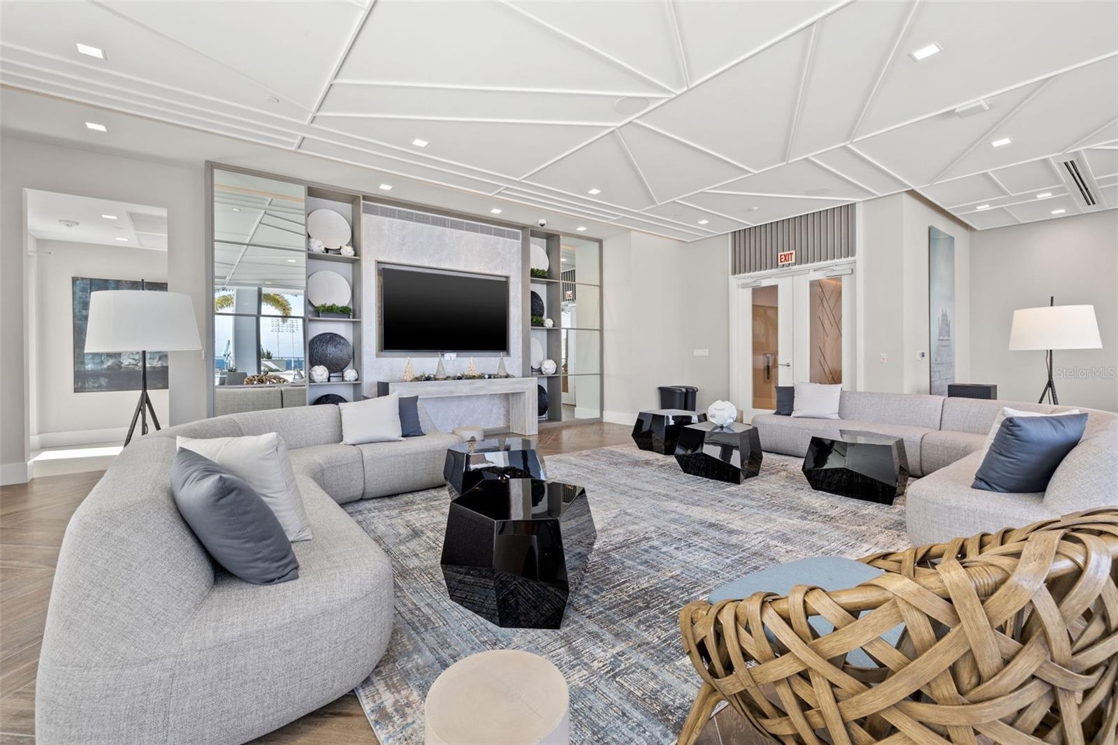 SALTAIRE CONDO - Residential