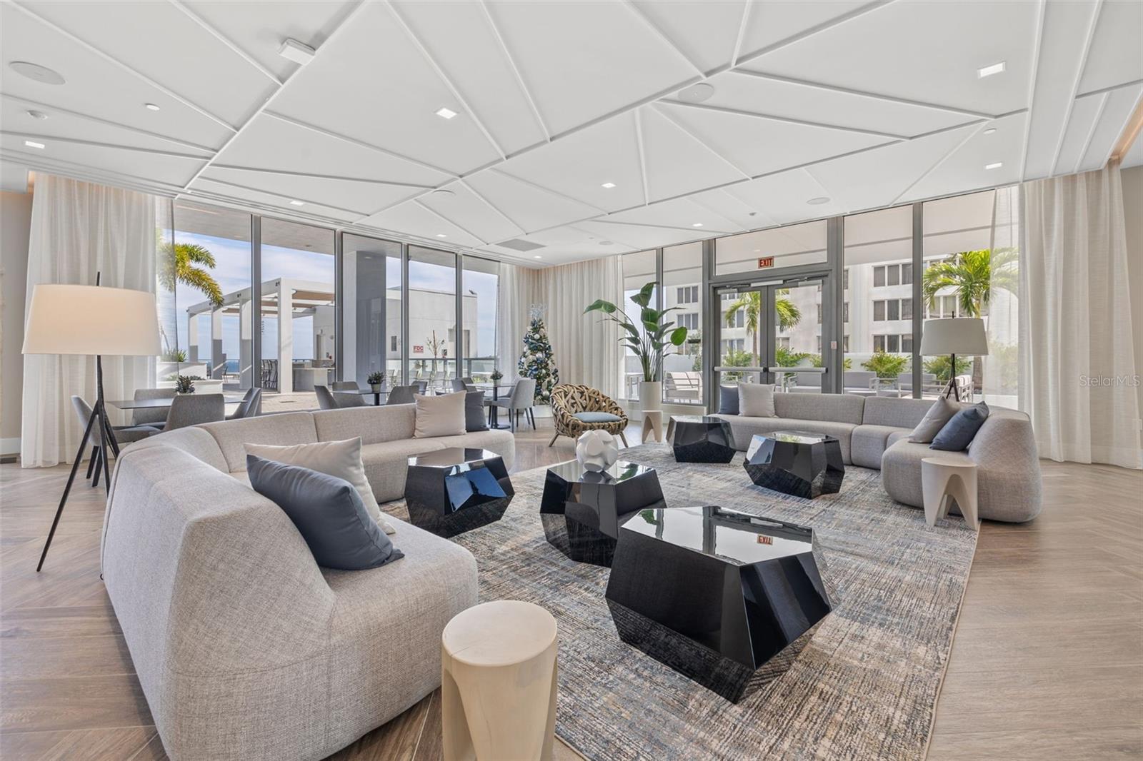 SALTAIRE CONDO - Residential