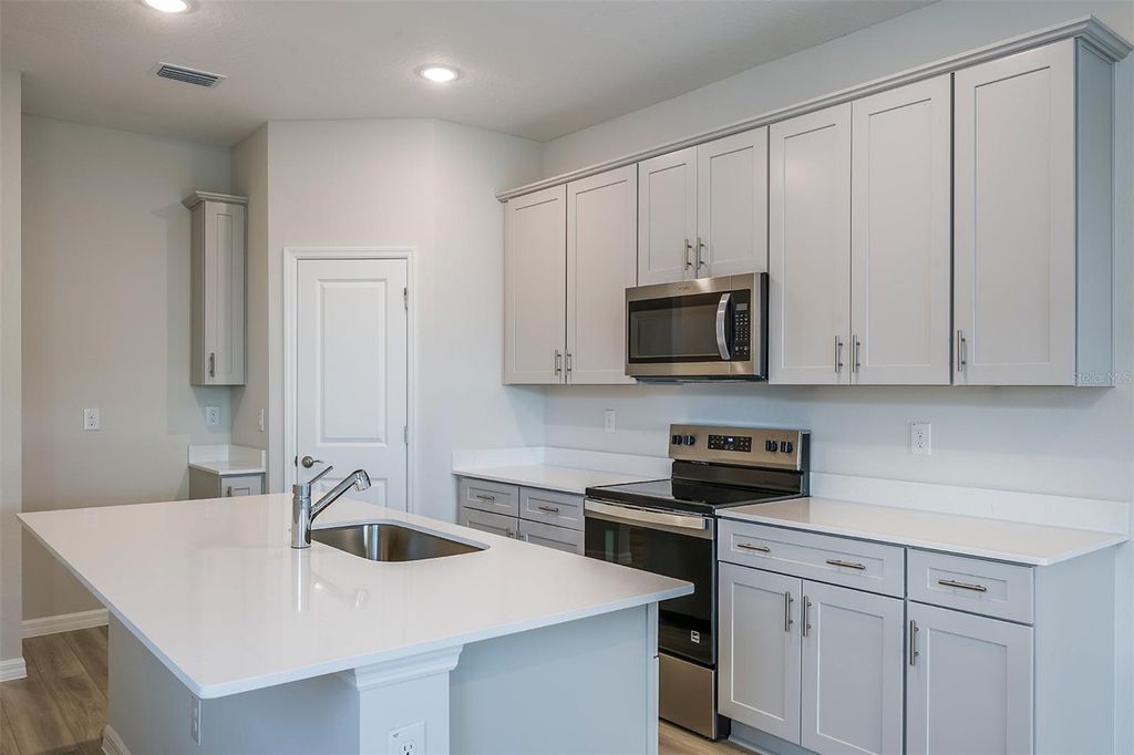 Photo of 6140 SW 96th Place, Ocala, FL 34476 (MLS # TB8497936)