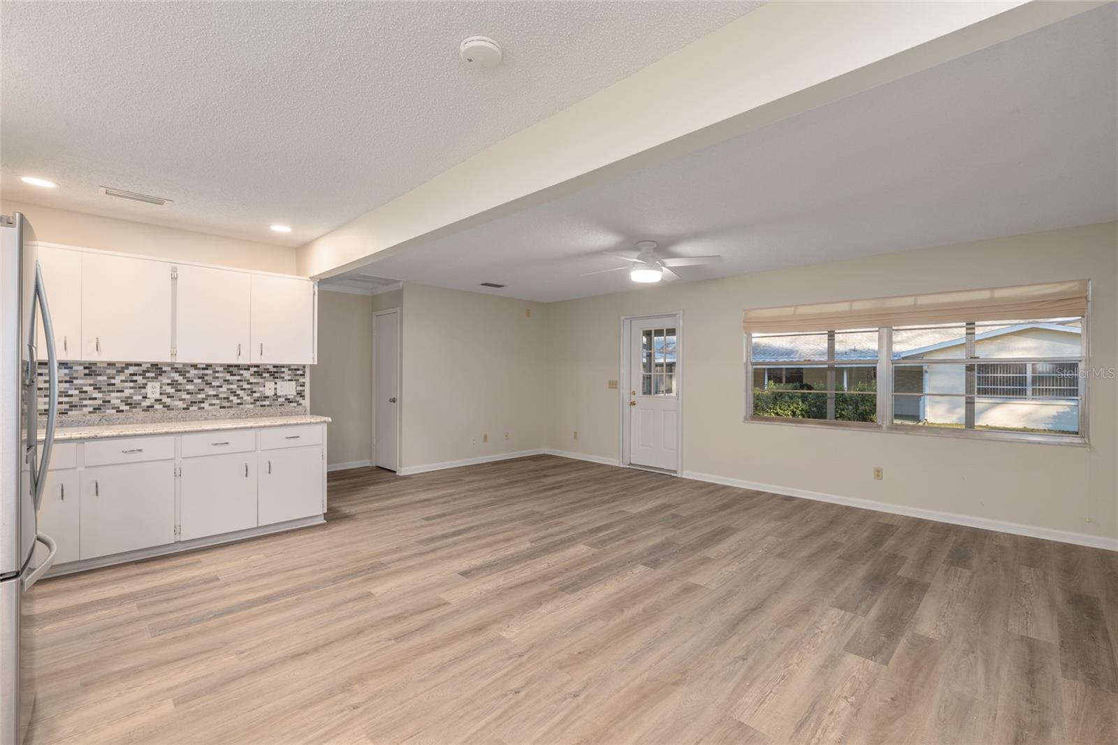 ON TOP OF THE WORLD - Residential