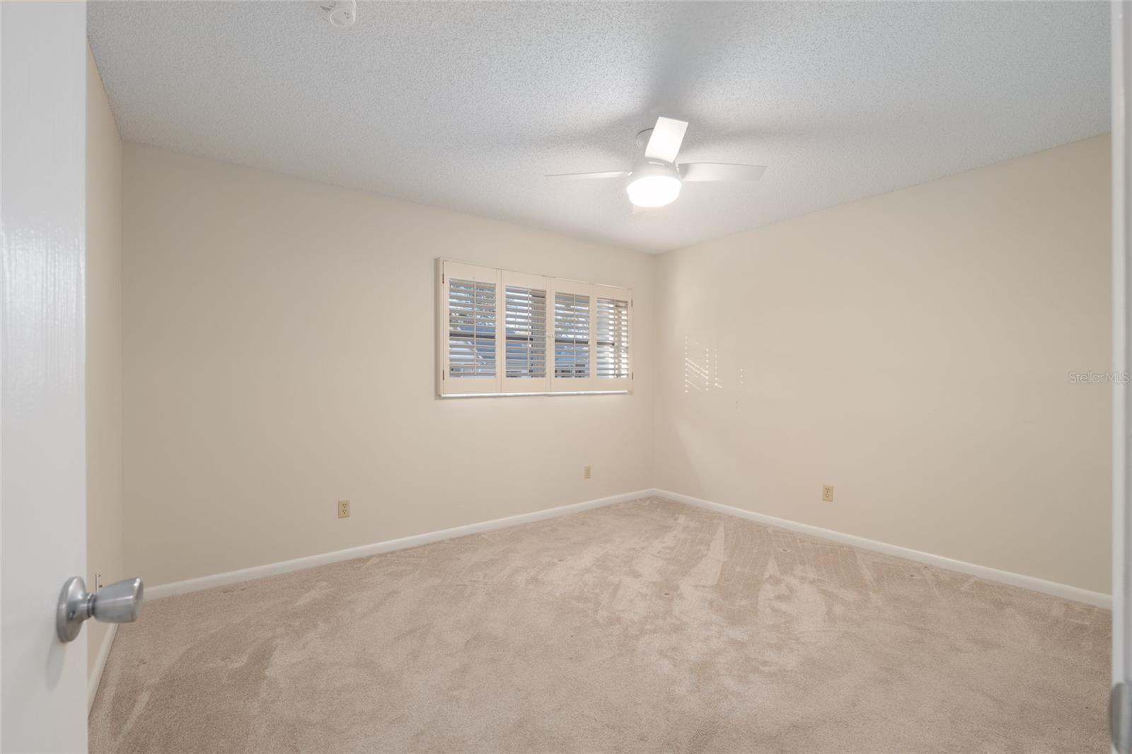 ON TOP OF THE WORLD - Residential