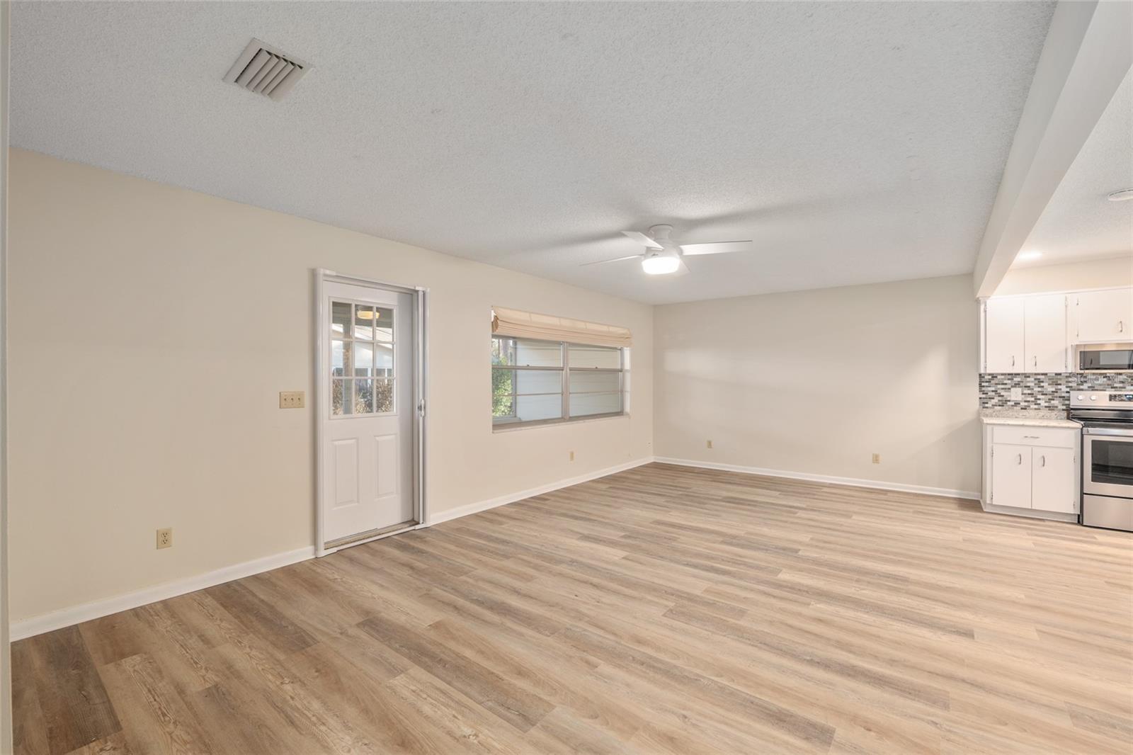 ON TOP OF THE WORLD - Residential