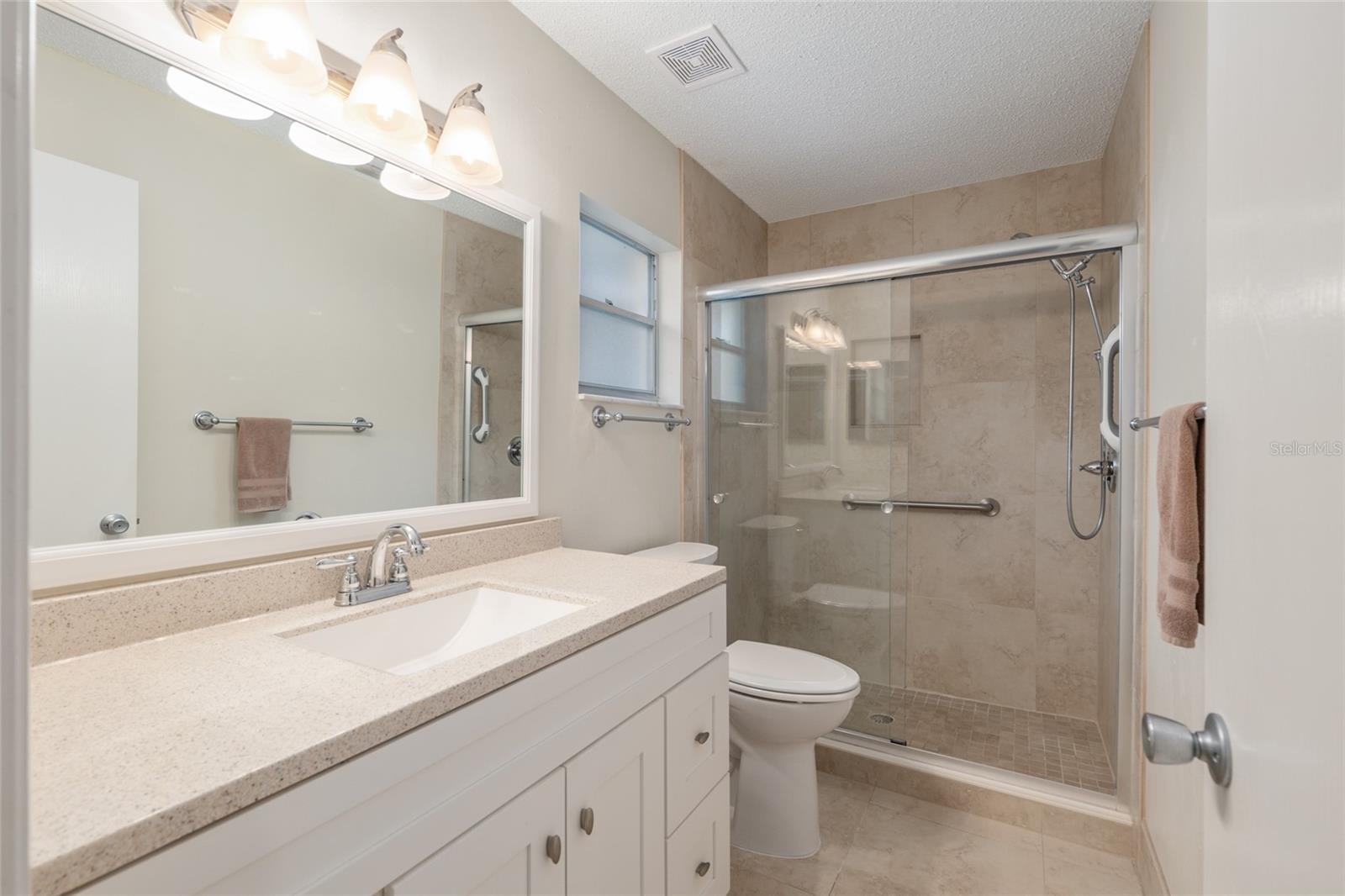 ON TOP OF THE WORLD - Residential