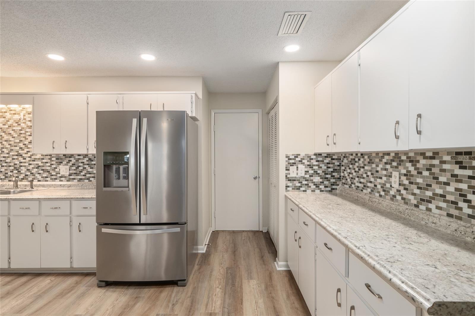 ON TOP OF THE WORLD - Residential