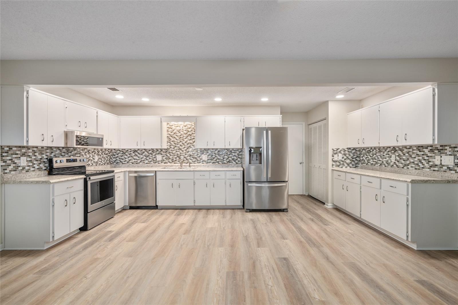 ON TOP OF THE WORLD - Residential