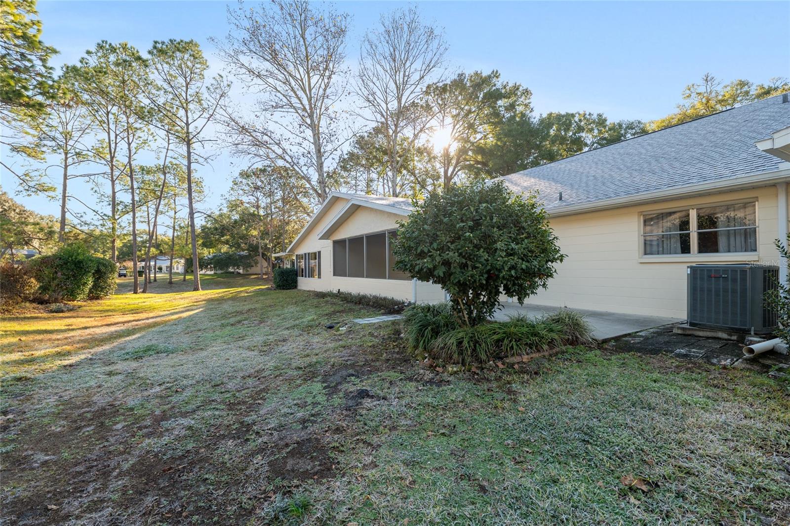 ON TOP OF THE WORLD - Residential