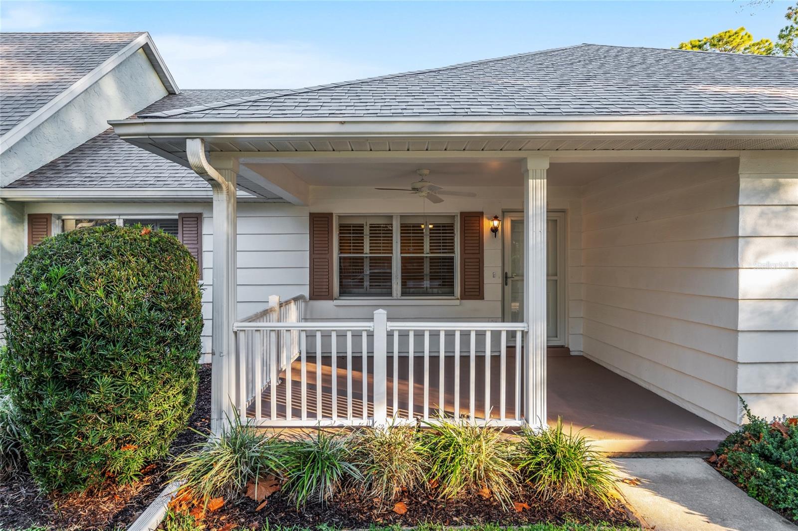 ON TOP OF THE WORLD - Residential