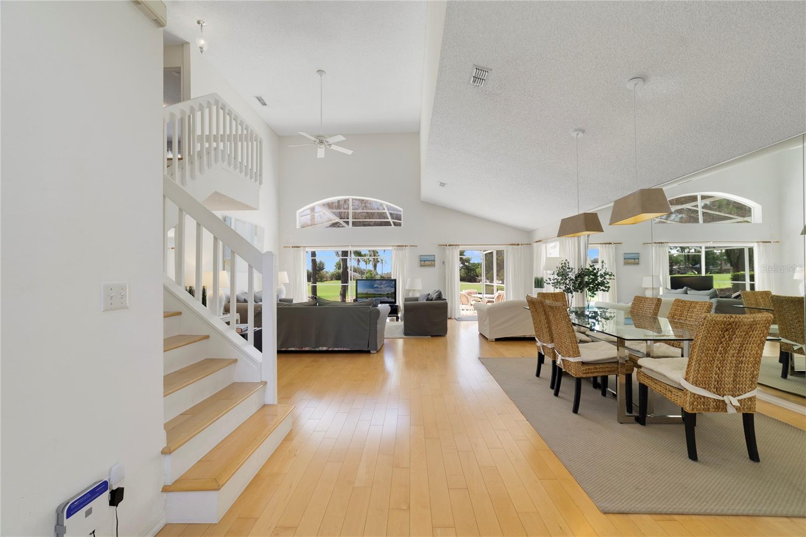 2135 MALLORY CIRCLE