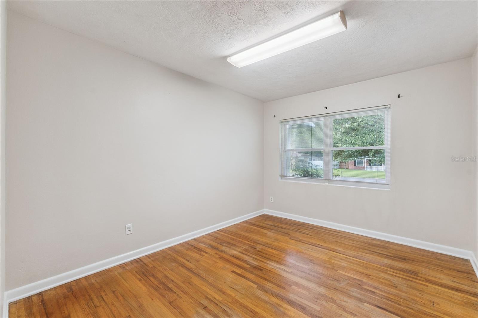 SHOWALTER PARK - Residential