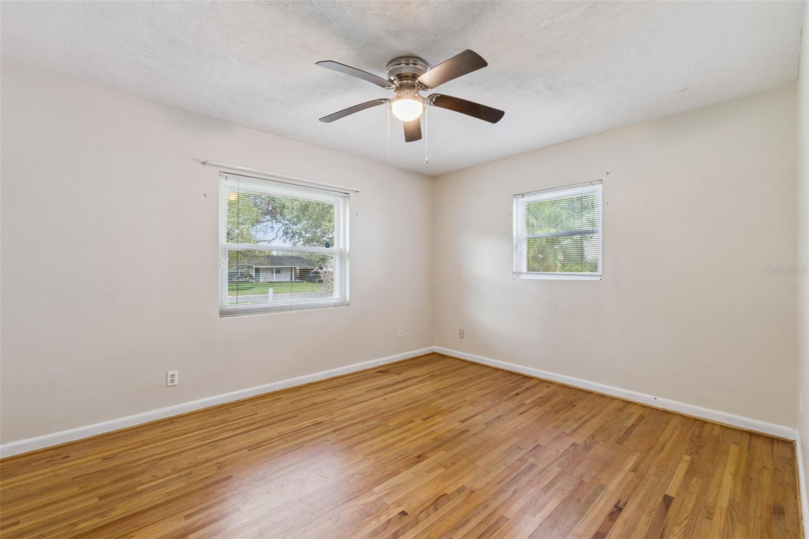 SHOWALTER PARK - Residential