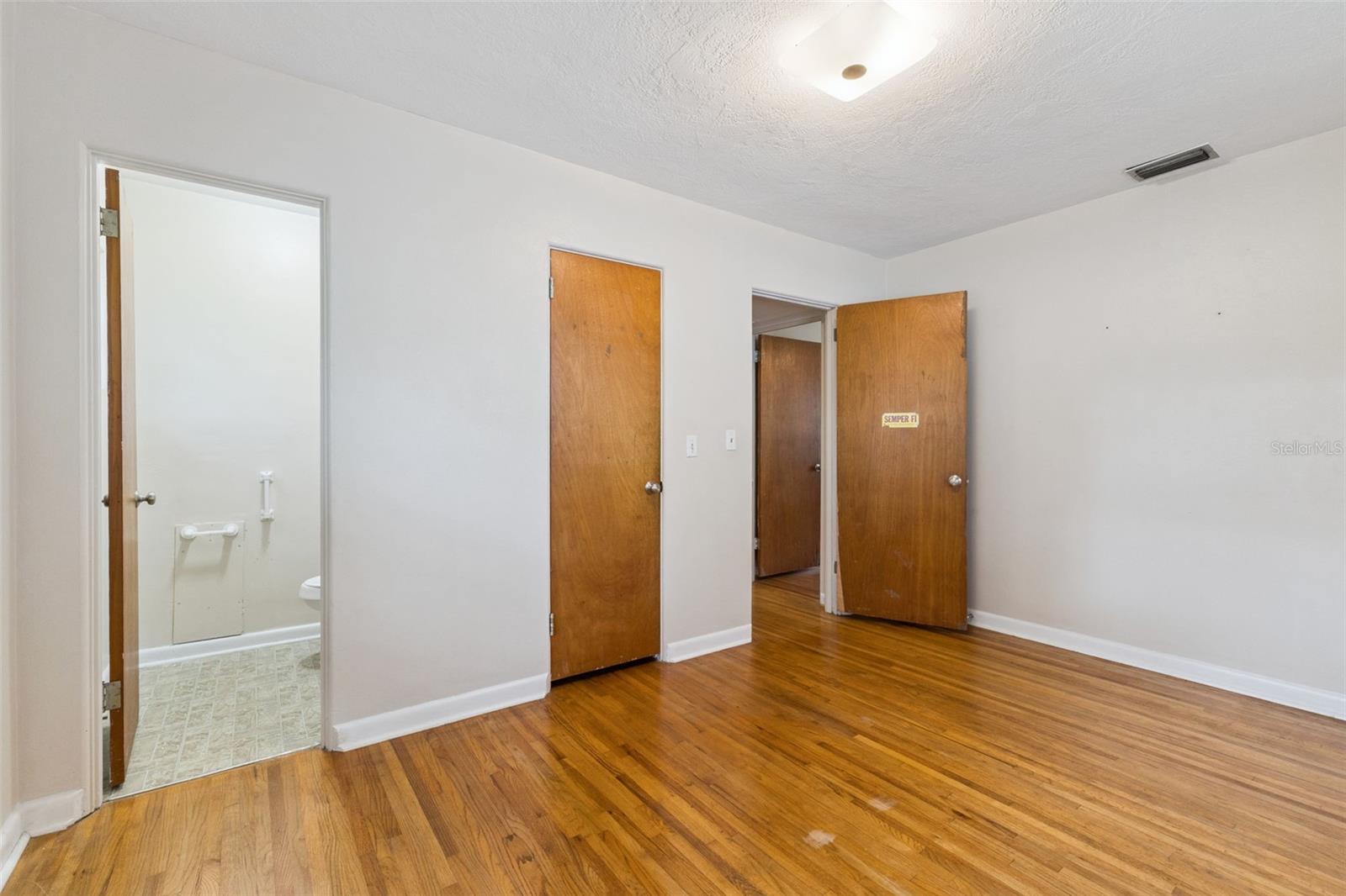 SHOWALTER PARK - Residential
