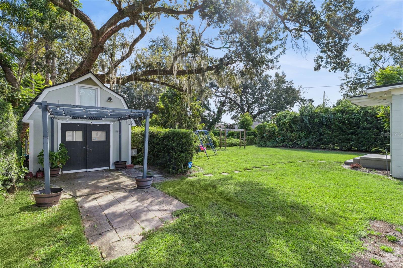 SHOWALTER PARK - Residential