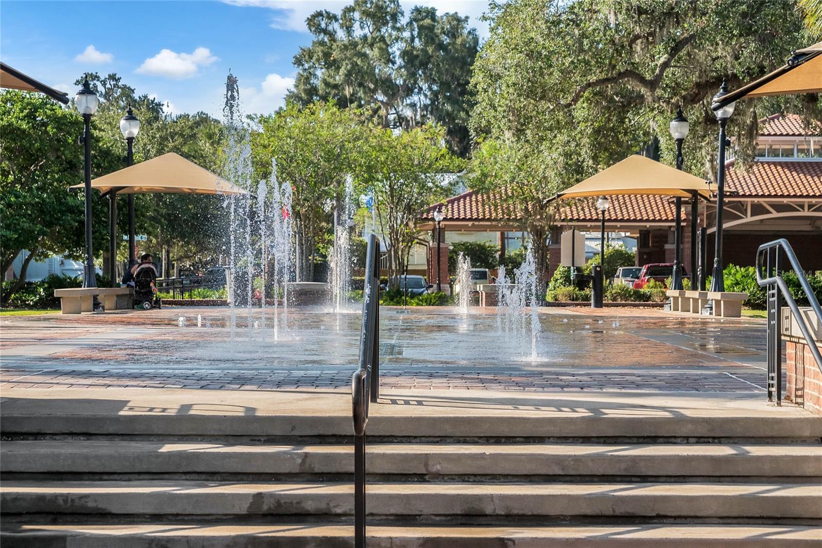 SHOWALTER PARK - Residential