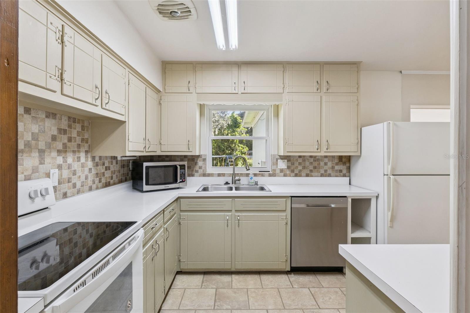 SHOWALTER PARK - Residential