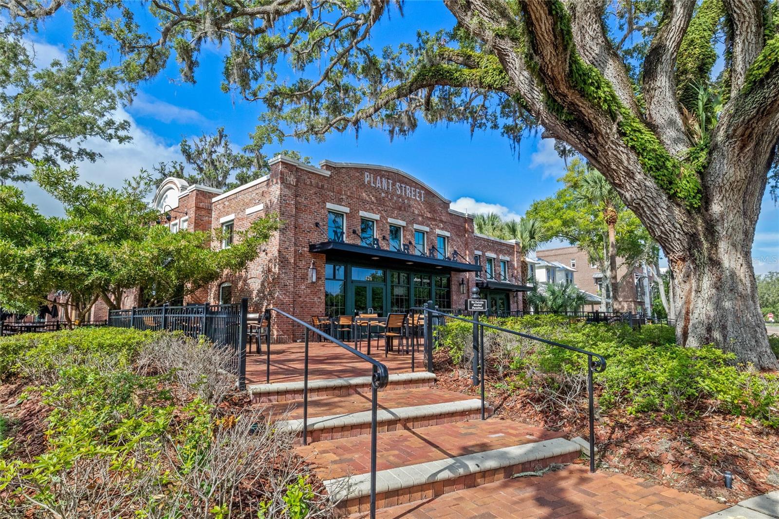SHOWALTER PARK - Residential