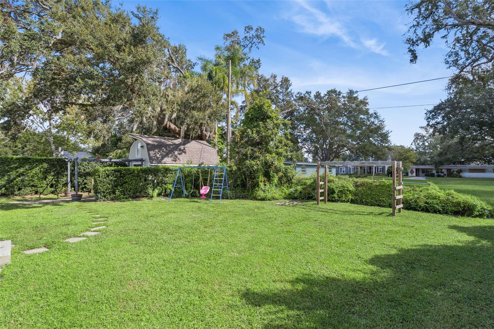 SHOWALTER PARK - Residential
