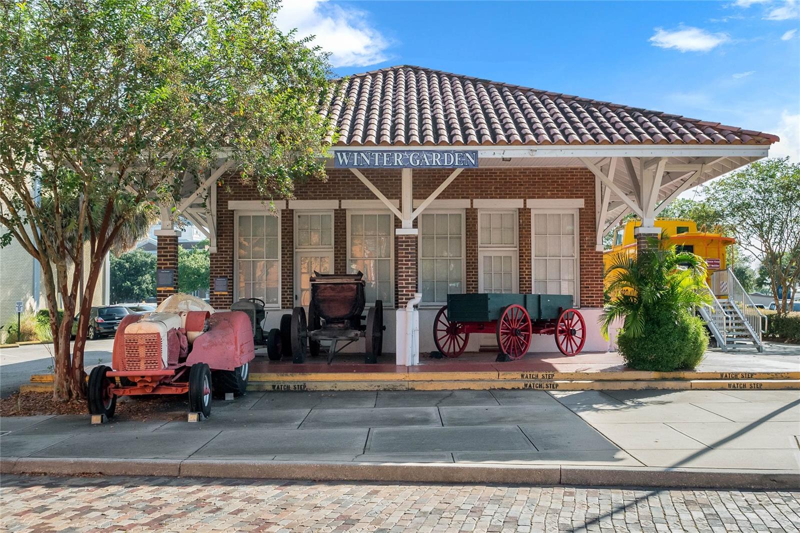 SHOWALTER PARK - Residential