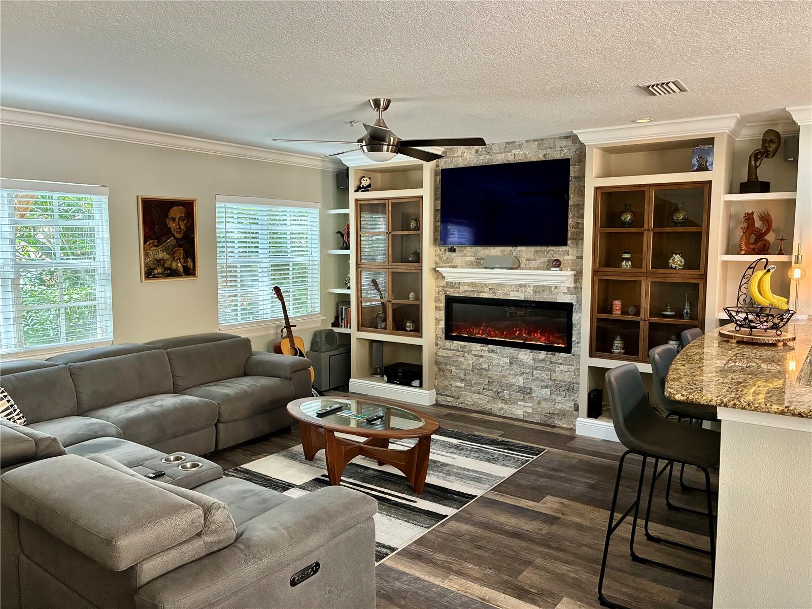 LAS PALMAS AT BALLAST POINT TO - Residential