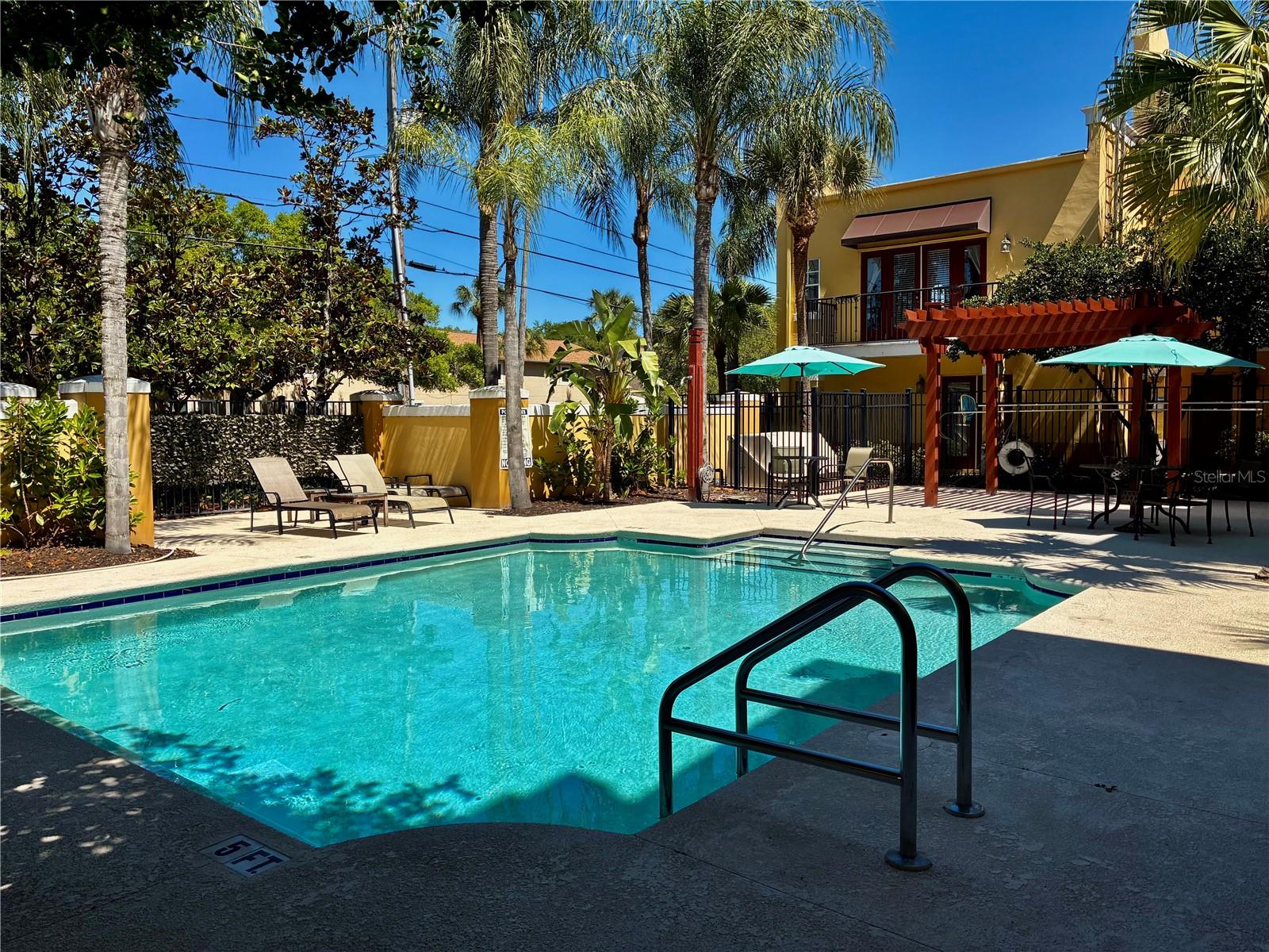 LAS PALMAS AT BALLAST POINT TO - Residential