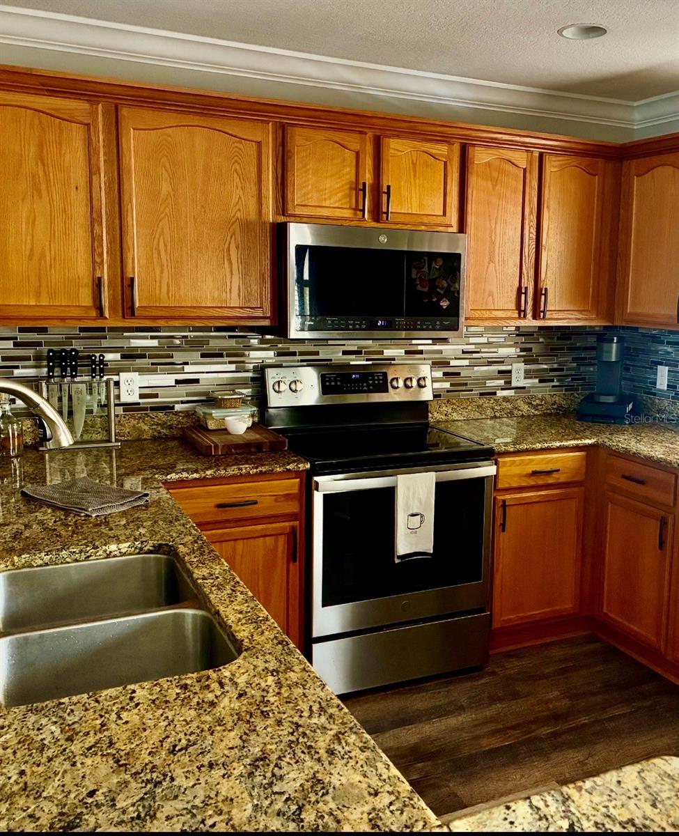 LAS PALMAS AT BALLAST POINT TO - Residential