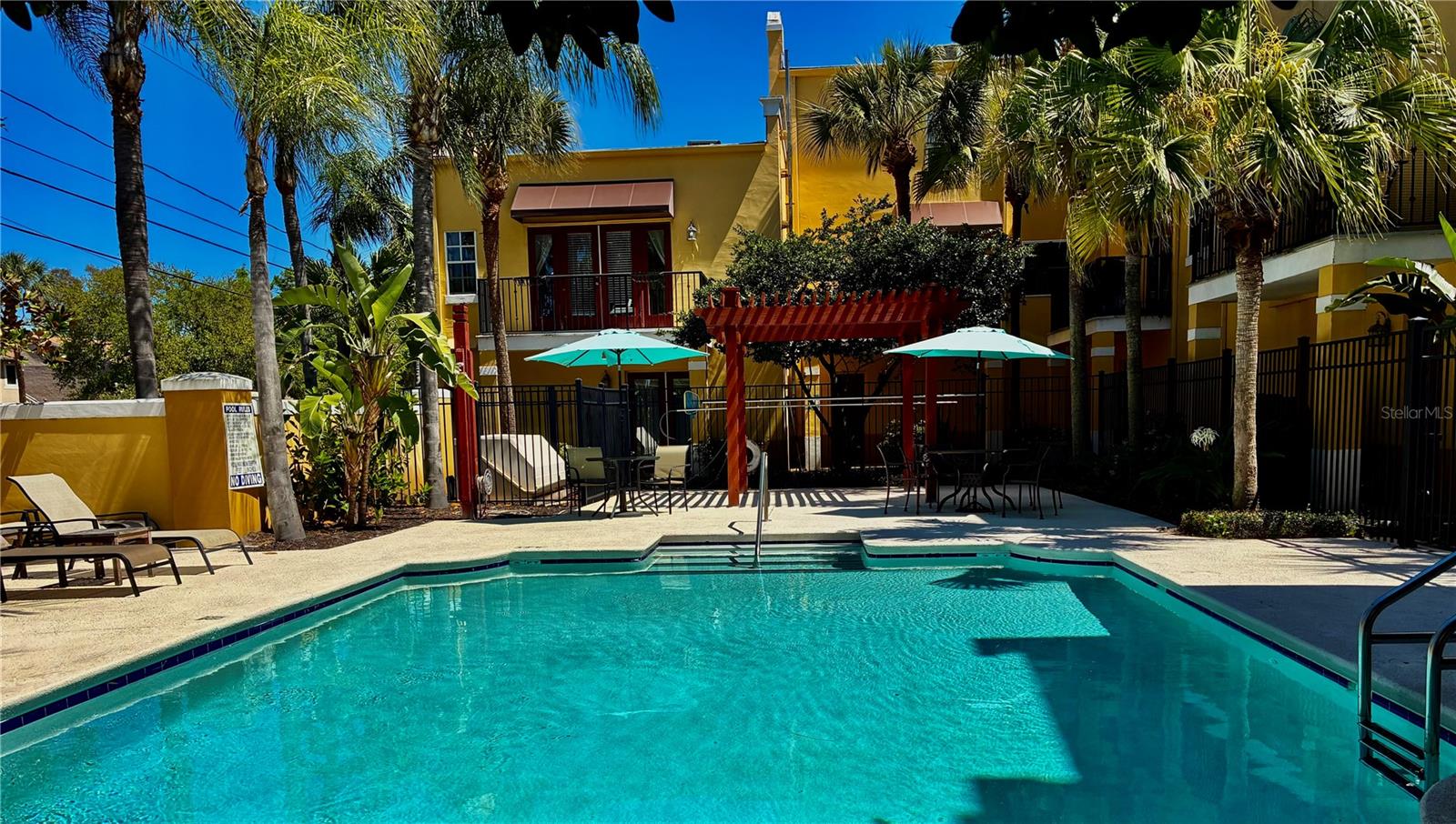 LAS PALMAS AT BALLAST POINT TO - Residential