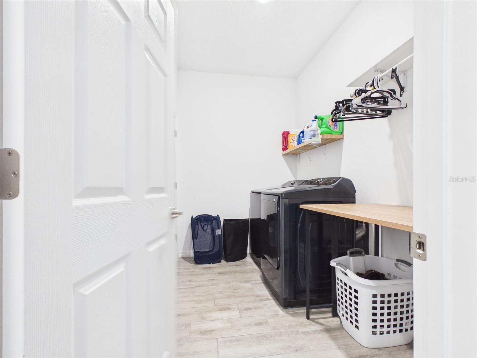 CALESA TOWNSHIP ROAN HILLS PH 1 - Residential